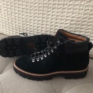 Madewell Lugsole Hiker Boots, Black suede, Size 8